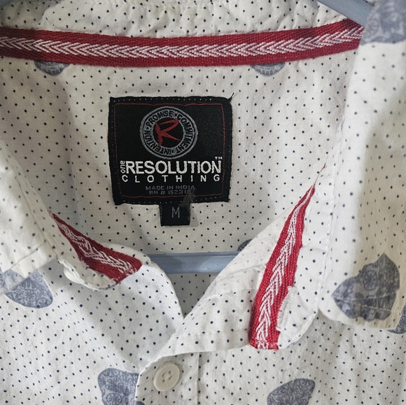 One Resolution Clothing Men's Short Sleeve Skulls Button Up Shirt M - Picture 2 of 10